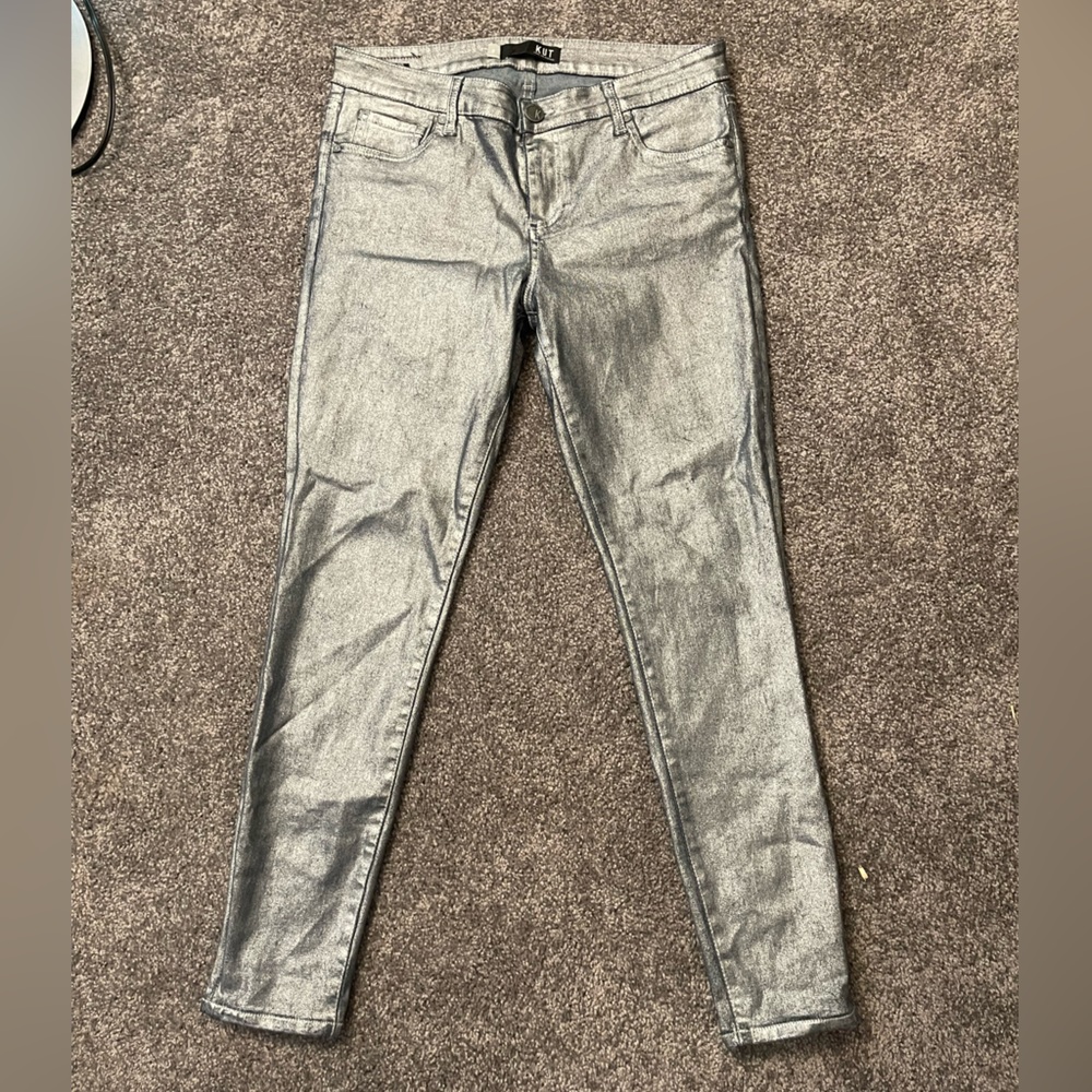 Kut from the cloth metallic jeans sz 8 with zipper on back of the legs